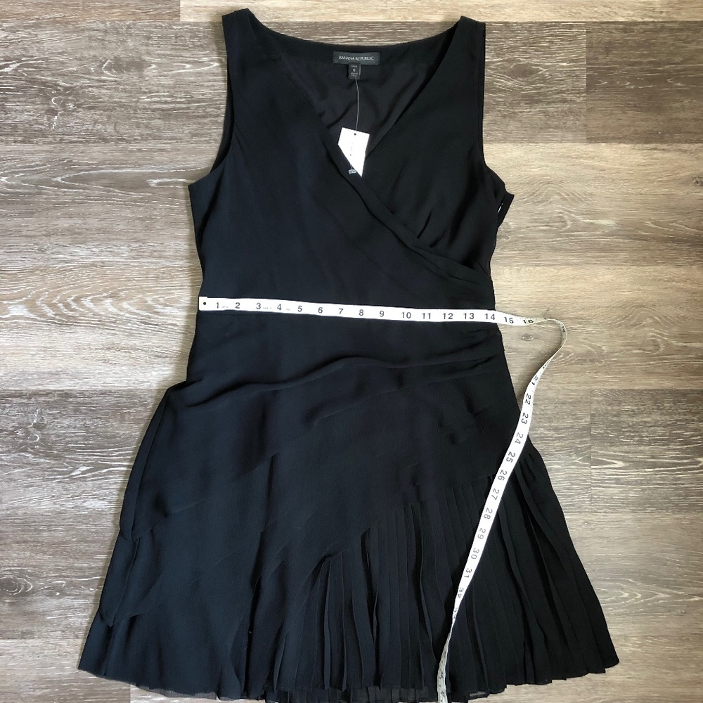 NWT Banana Republic Asymmetric Pleated dress 6P